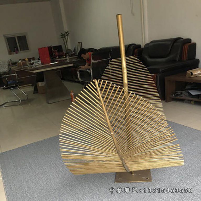 动物羽毛不锈钢雕塑
