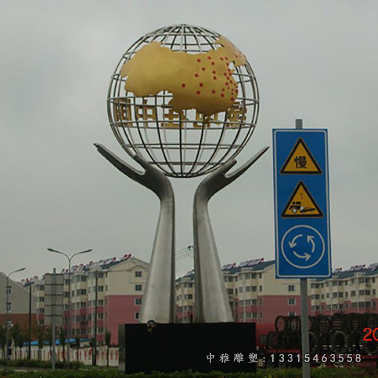 大型不锈钢双手景观雕塑