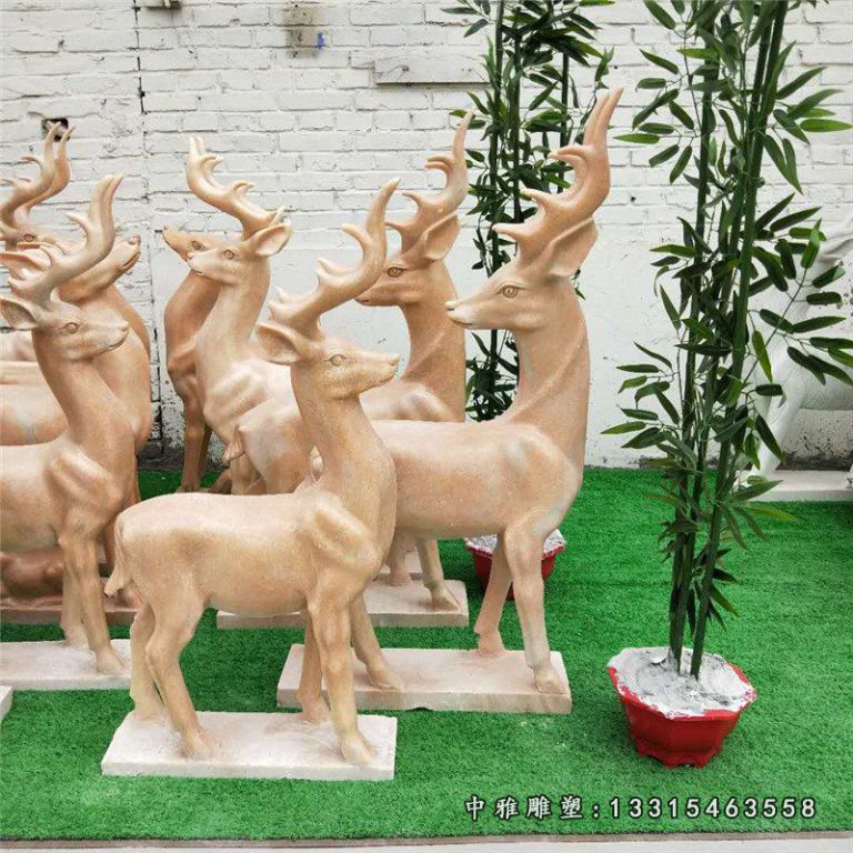 晚霞红石雕小鹿动物
