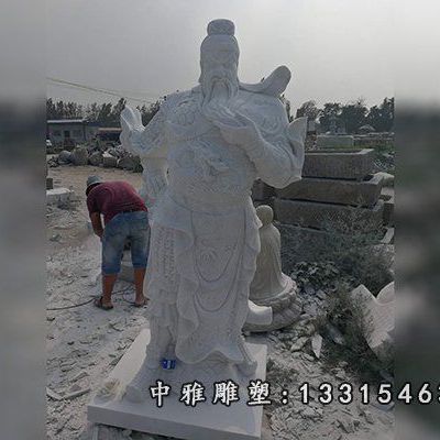 石雕武财神关公