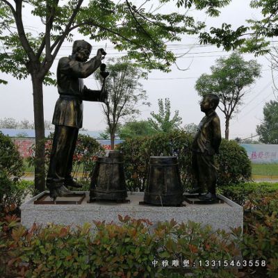 铜雕步行街打油人物