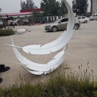 广场不锈钢羽毛摆件
