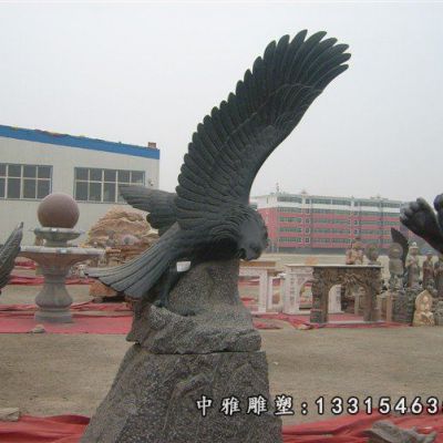 石雕公园动物鹰