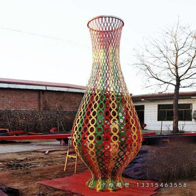 不锈钢镂空花瓶景观雕塑