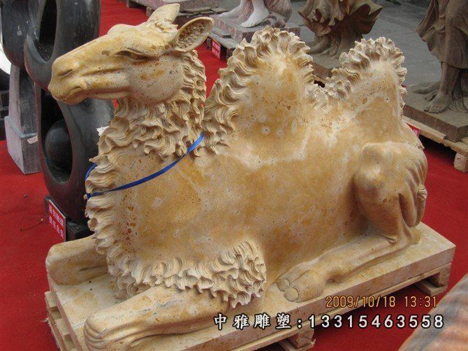动物骆驼石雕