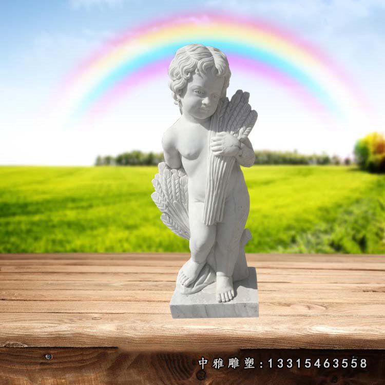 玩耍石雕儿童