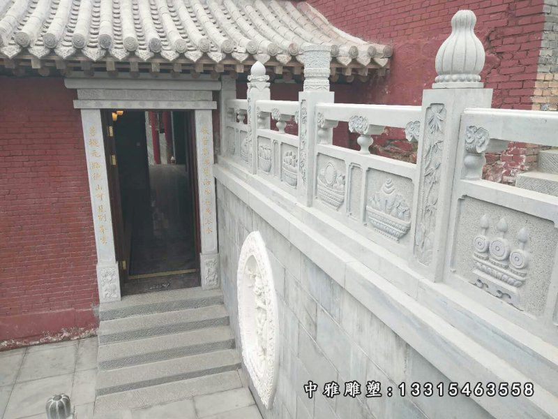 广场栏板石雕