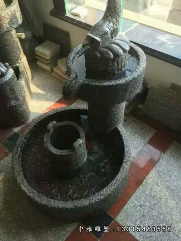 石雕庭院流水池