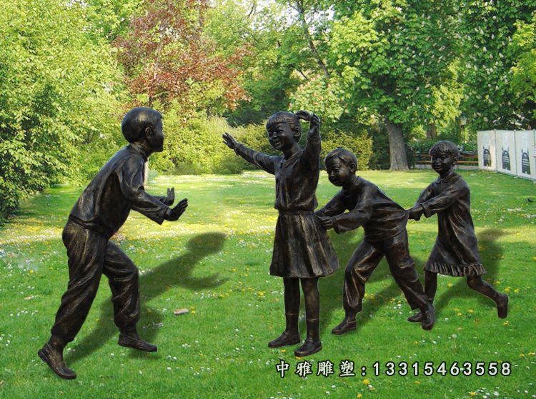 玩老鹰捉小鸡小孩铜雕