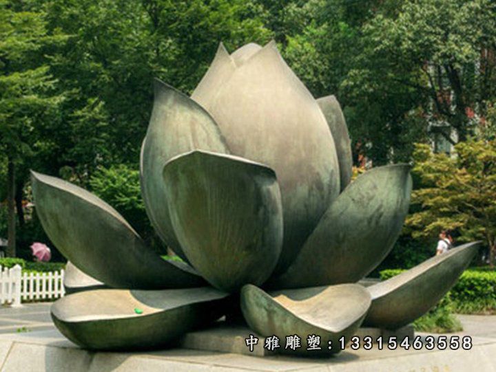 不锈钢仿真荷花雕塑