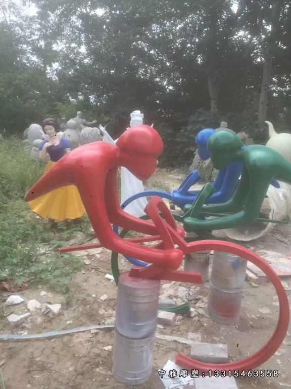 户外不锈钢运动人物