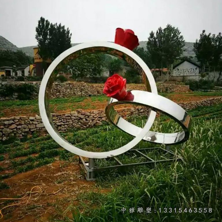 不锈钢戒指景观雕塑