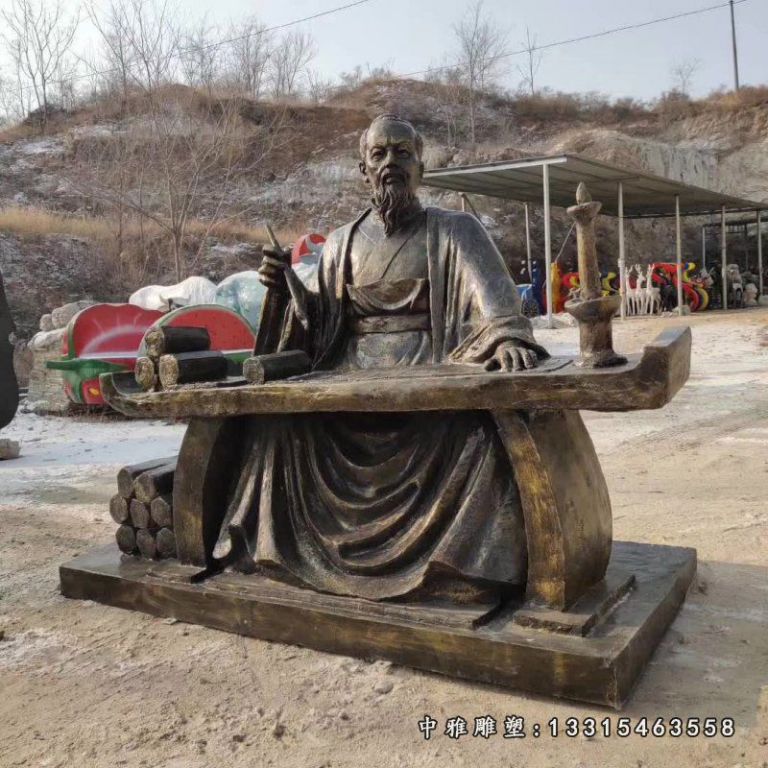 铜雕古代人物张仲景