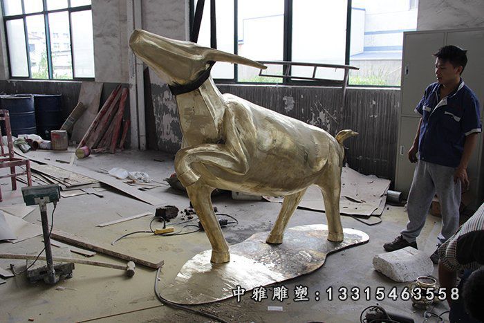 广场铜牛摆件