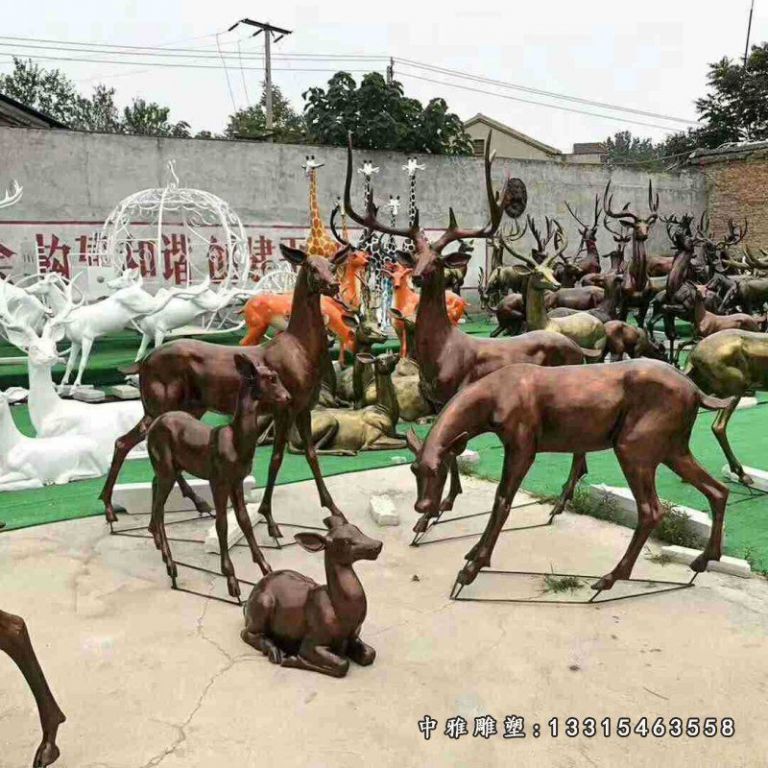 铜雕动物小鹿
