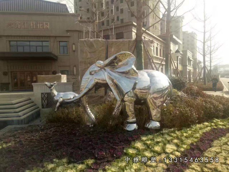 不锈钢镜面大象雕塑