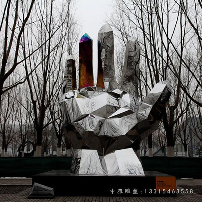 不锈钢广场手雕塑