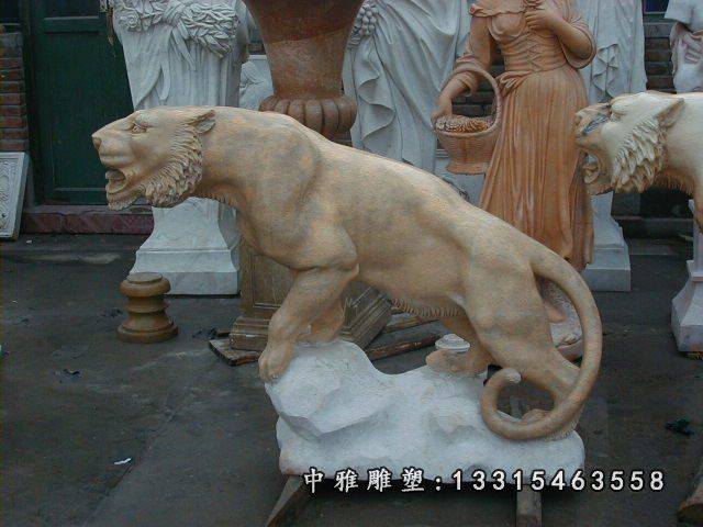 公园老虎石雕