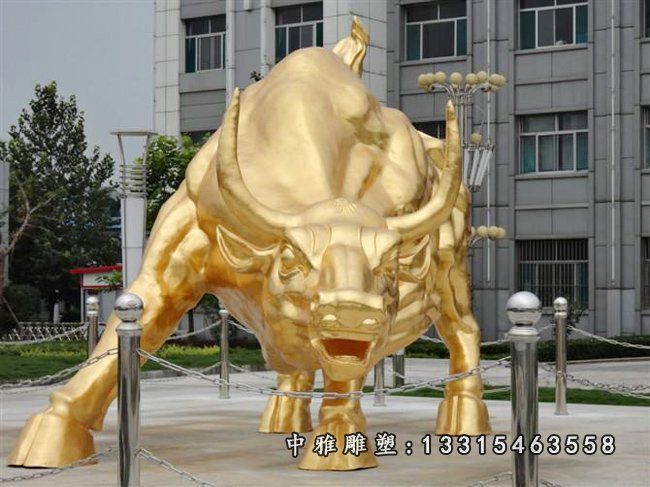 铜雕耕地牛动物
