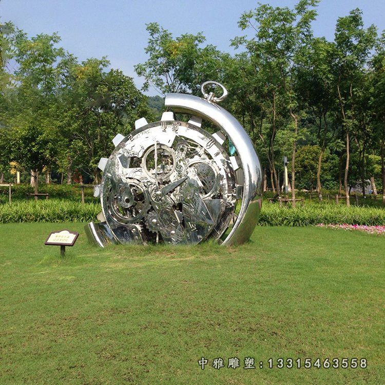 不锈钢钟表景观雕塑