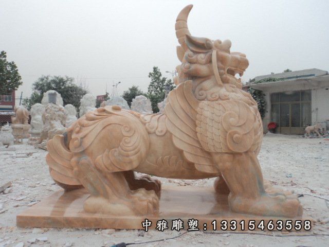 晚霞红獬豸动物雕塑