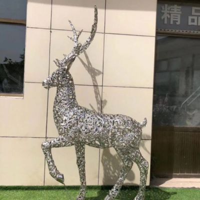 不锈钢吉祥镂空鹿雕塑