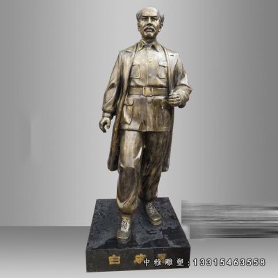 广场名医白求恩铜雕
