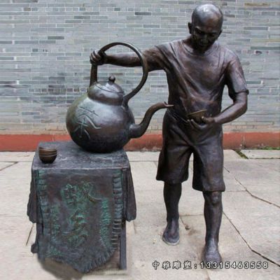 铜雕店小二倒茶雕塑
