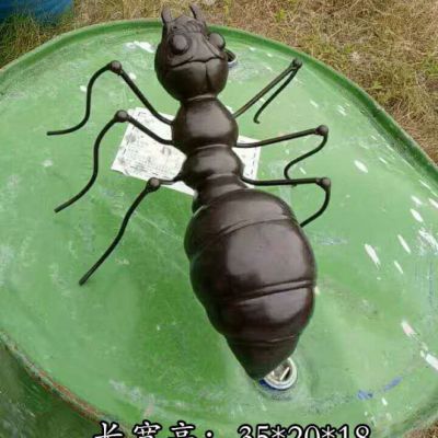 铜雕小型蚂蚁雕塑