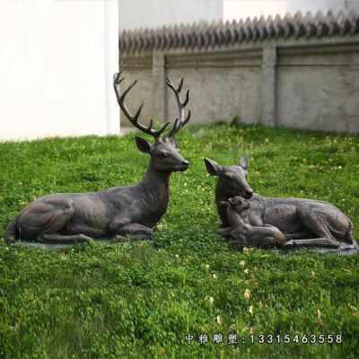 草坪铜雕动物鹿雕塑