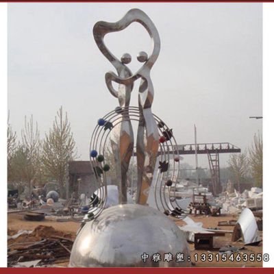 不锈钢广场情侣雕塑