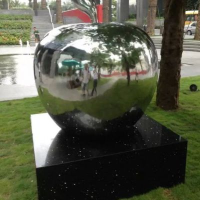 不锈钢广场苹果雕塑