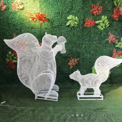 松鼠动物不锈钢雕塑