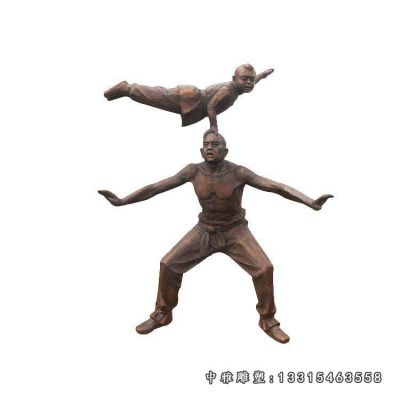铜雕杂技人物