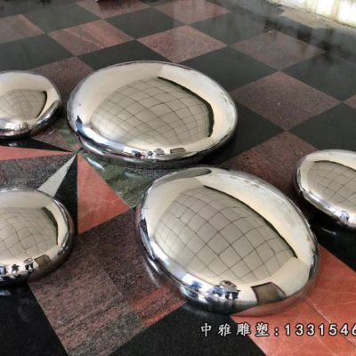 不锈钢鹅卵石雕塑