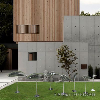 不锈钢动物小鱼雕塑