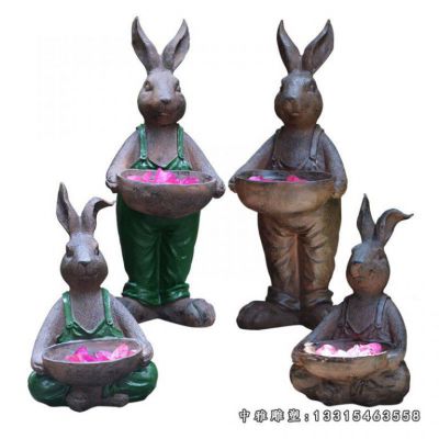 铜雕卡通兔子