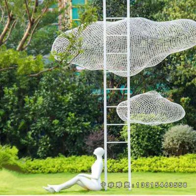 广场云不锈钢摆件