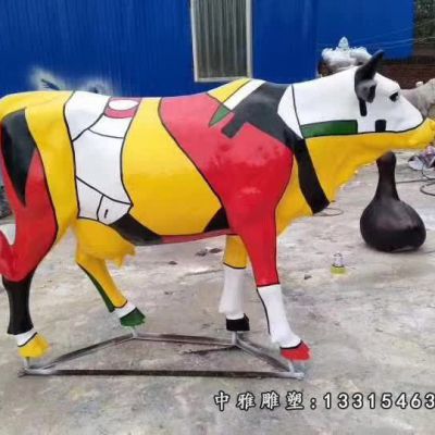 不锈钢彩绘牛雕塑