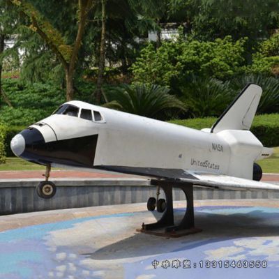 不锈钢飞机模型雕塑