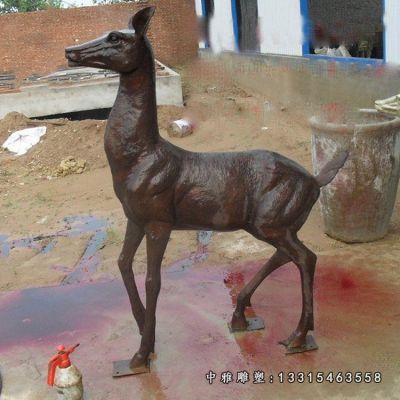 动物鹿铜雕塑