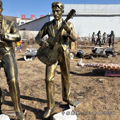 弹吉他人物铜雕