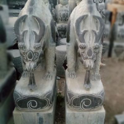 避水兽动物石雕塑
