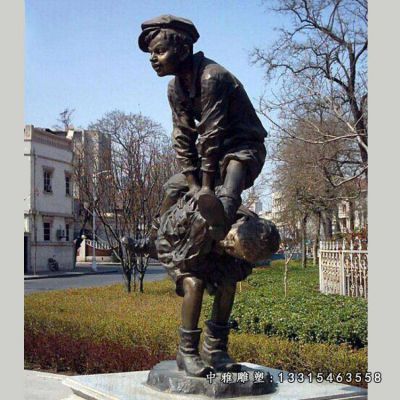 公园跳山羊人物铜雕