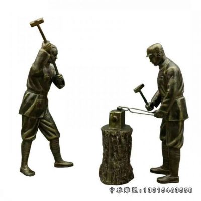 铜雕民俗打铁人物