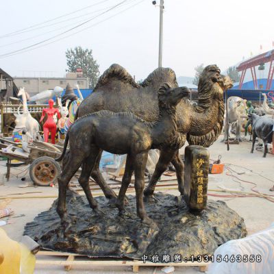 铜雕景区骆驼