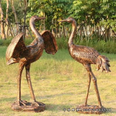 仙鹤展翅铜雕