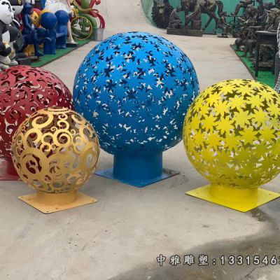 不锈钢彩色圆球雕塑