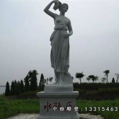 广场石雕西方人物