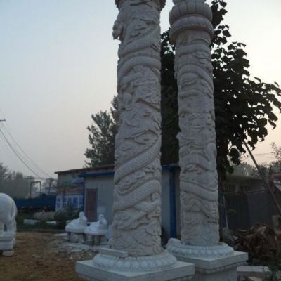 大型龙柱石雕